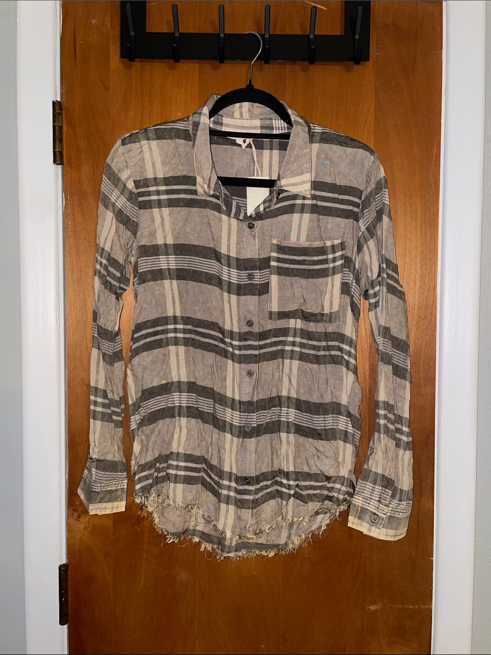 Mystree Women's Plaid Button-Down Shirt in Gray and Cream